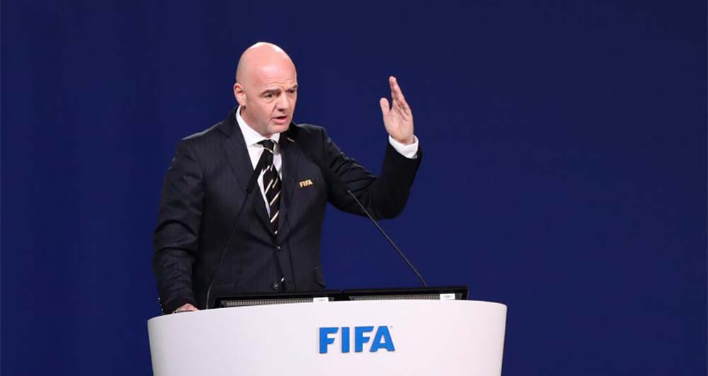VAKARA SPORTA STUNDA: Latvijā viesojās FIFA prezidents Džanni Infantīno
