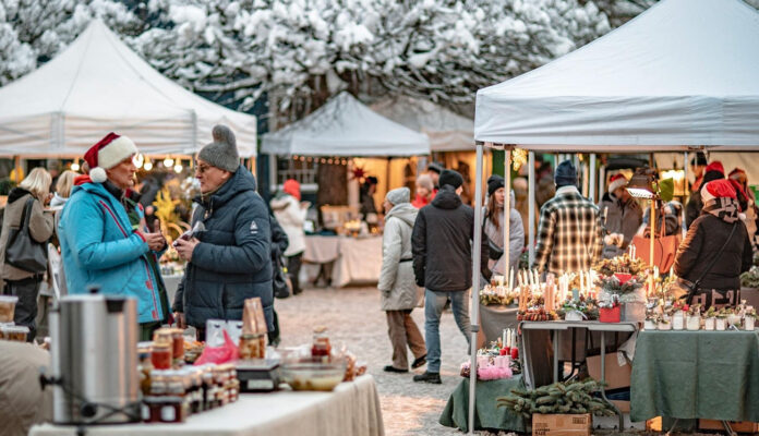 Kalnciema kvartālā Ziemassvētku tirdziņš