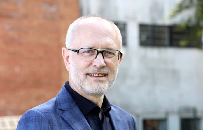 Liepājas Valsts ģimnācijas direktors Helvijs Valcis