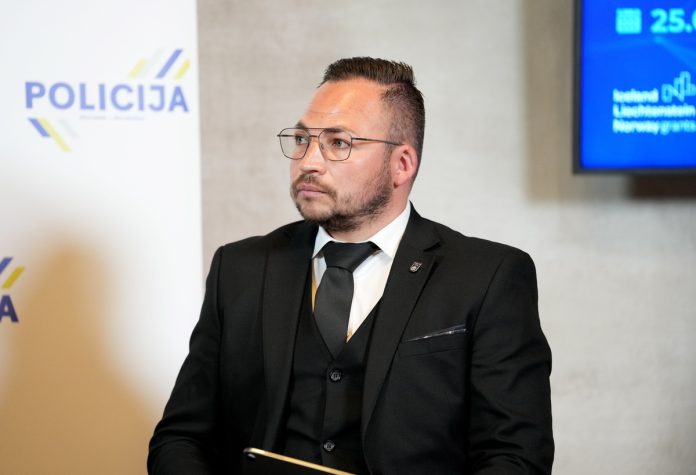 Valsts policijas Galvenās kriminālpolicijas pārvaldes Kibernoziegumu apkarošanas pārvaldes 2. nodaļas priekšnieks Oļegs Filatovs
