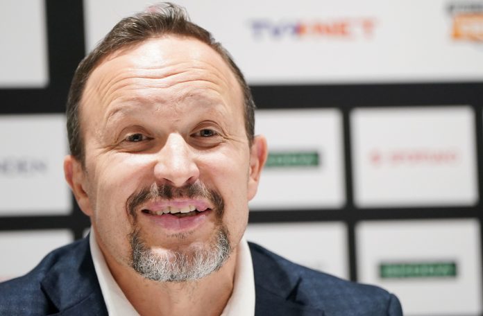 Latvijas U-18 izlases galvenais treneris Oļegs Sorokins