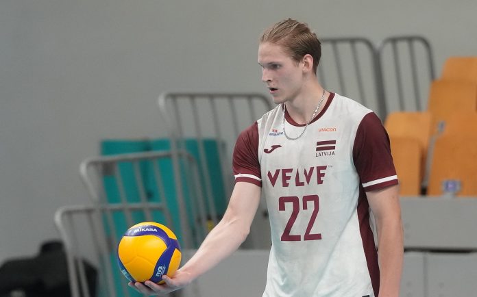Latvijas vīriešu volejbola izlases spēlētājs Renārs Pauls Jansons